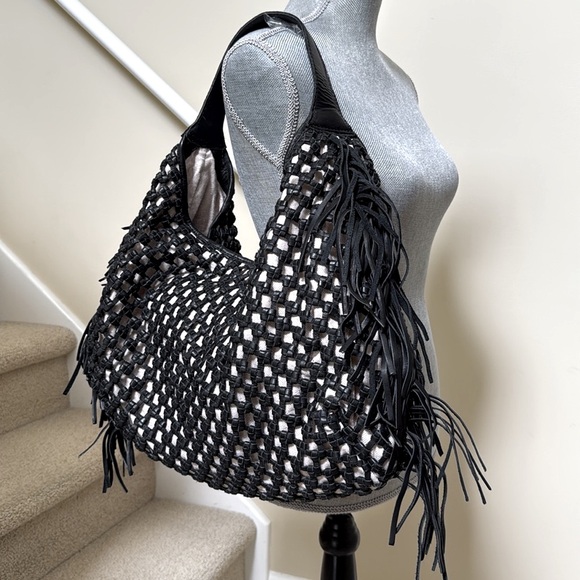 New without tag. Stylish Marta Ponti Black and Cream Women's fringed leather Bag - Picture 13 of 16